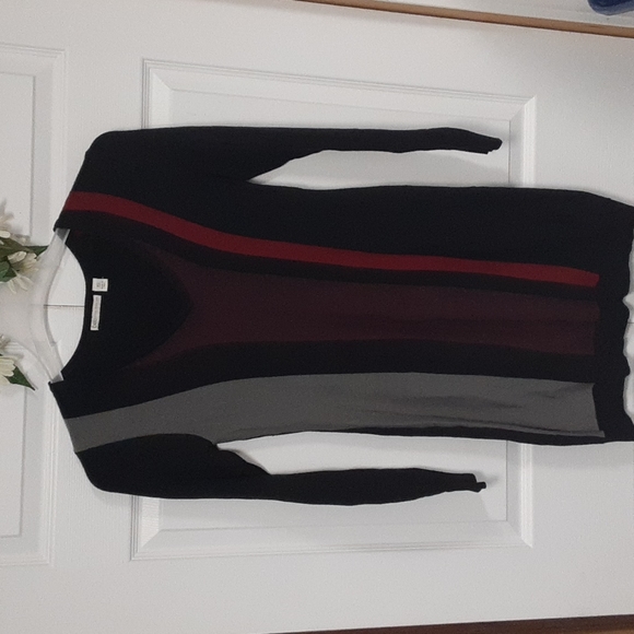 Cato Sweater/Mini dress - Picture 3 of 16